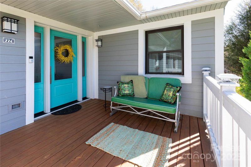 Property image 3 at 224 Northfield Court, Hendersonville, NC 28739