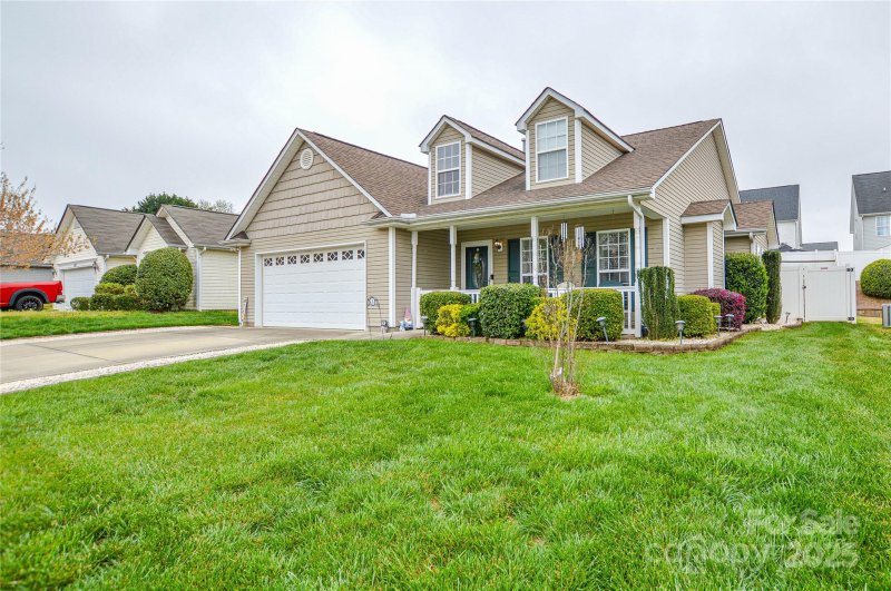 Property image 2 at 2981 Deep Cove Drive, Concord, NC 28027