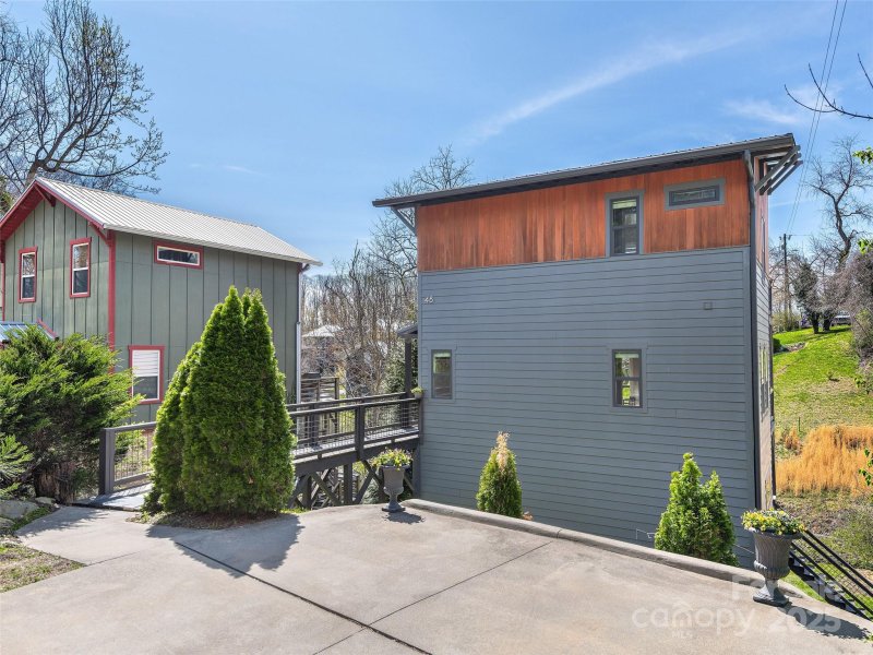 Property image 3 at 48 Moore Avenue, Asheville, NC 28806