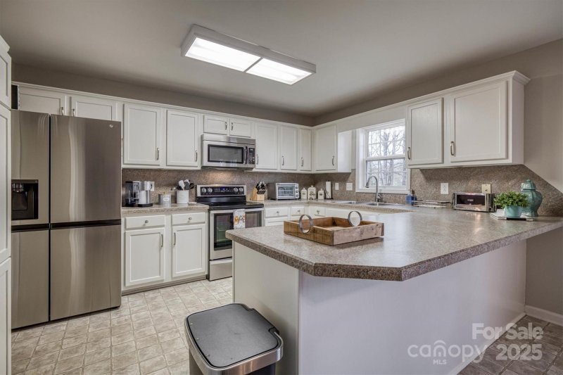 Property image 5 at 3704 25th Street Place, Hickory, NC 28601