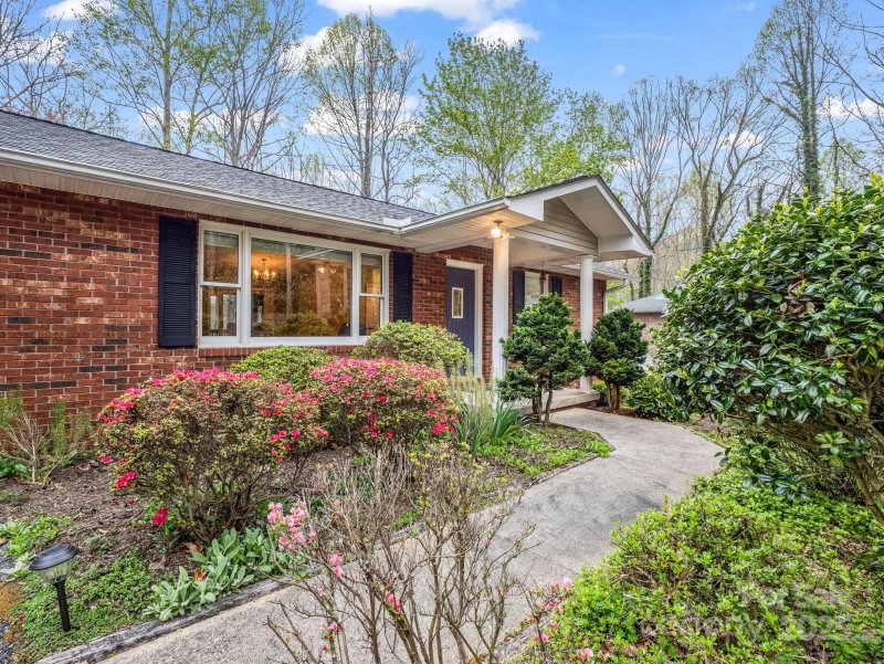 Property image 3 at 49 Grey Fox Trail, Hendersonville, NC 28739