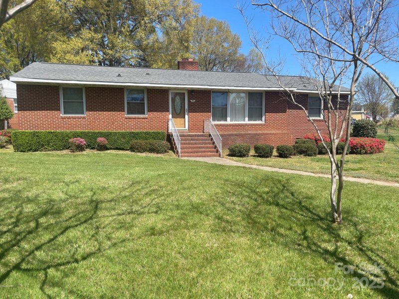 Property image 2 at 701 Dakota Street, Kannapolis, NC 28083