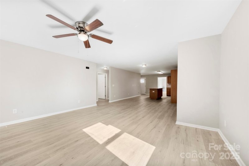 Property image 4 at 416 E Park Avenue, Gastonia, NC 28054