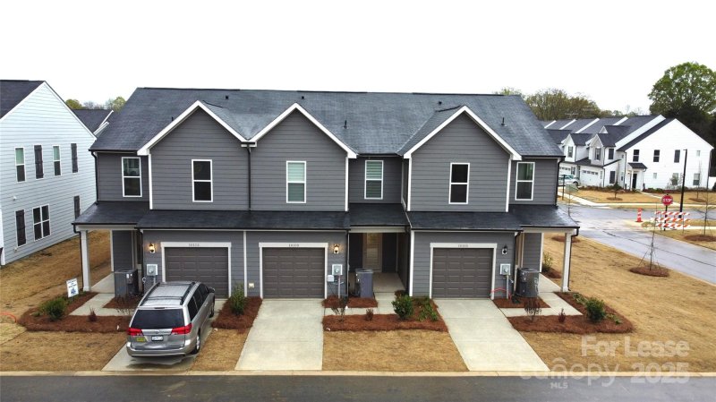 Property image 4 at 10109 Guardian Drive, Charlotte, NC 28273