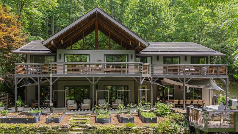 Property image 2 of 2752 Gerton Highway in HARDISON ESTATE, Gerton, NC 28735