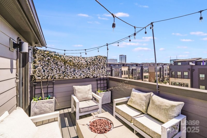 Property image 5 at 326 Music Hall Way, Charlotte, NC 28203