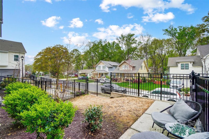 Property image 3 at 1112 Drummond Avenue, Charlotte, NC 28205