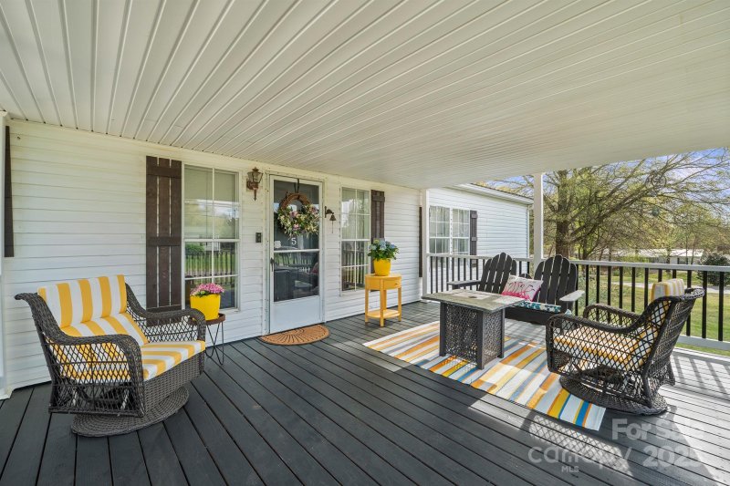 Property image 4 at 115 Oak Creek Road, Statesville, NC 28625