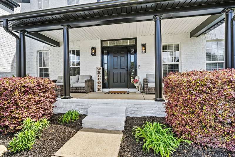 Property image 2 at 1840 Sapona Court, Denver, NC 28037