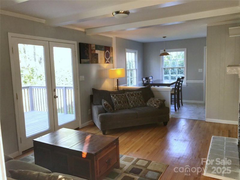 Property image 2 at 1701 Bonnie Lane, Charlotte, NC 28213