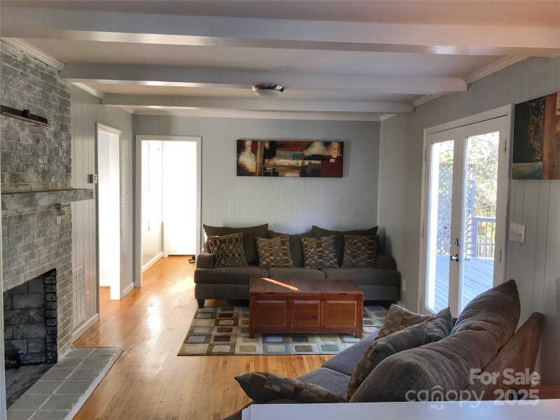 Property image 3 at 1701 Bonnie Lane, Charlotte, NC 28213