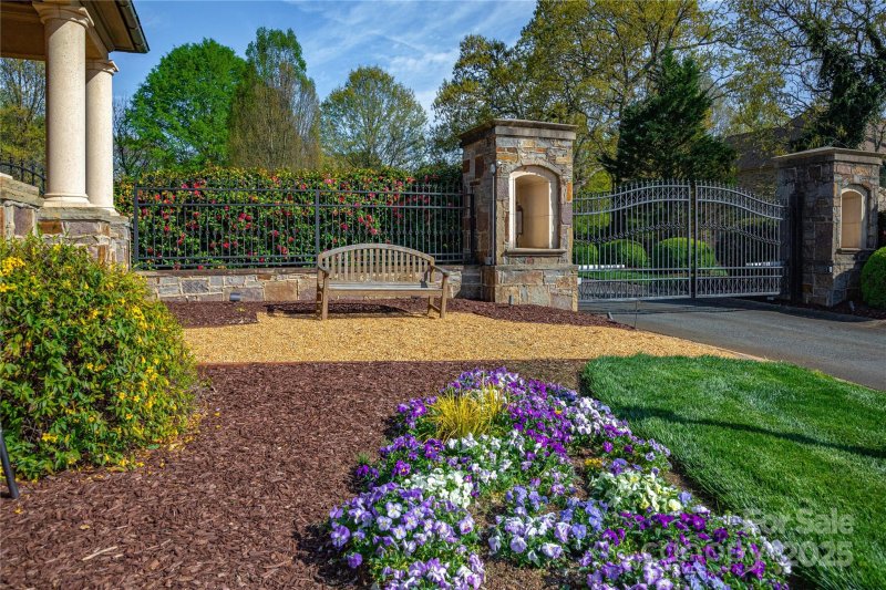 Property image 3 at 819 Beauhaven Lane, Waxhaw, NC 28173