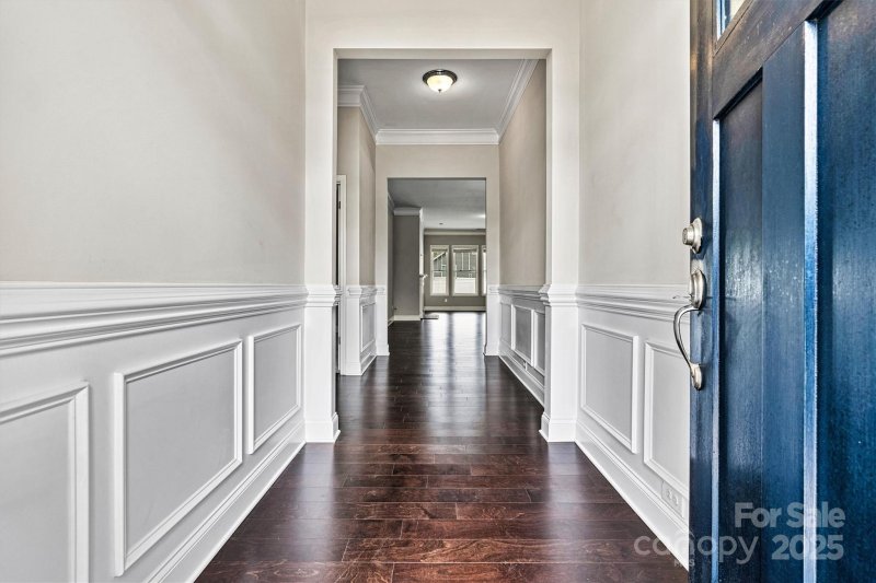 Property image 5 of 7850 Fountaingrass Lane in Bridgewater at Sherrills Ford, Sherrills Ford, NC 28673