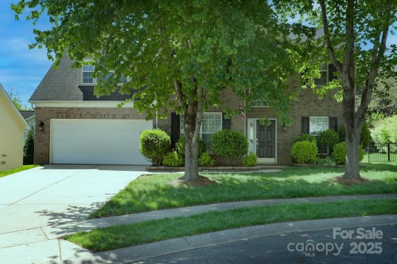 Property image 2 at 3712 Autumn Gold Court, Charlotte, NC 28278