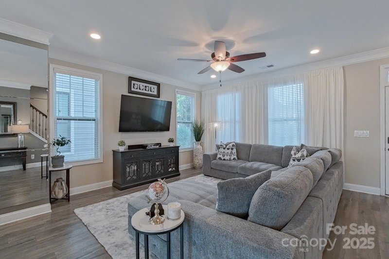 Property image 3 at 119 Capital Avenue, Mooresville, NC 28117