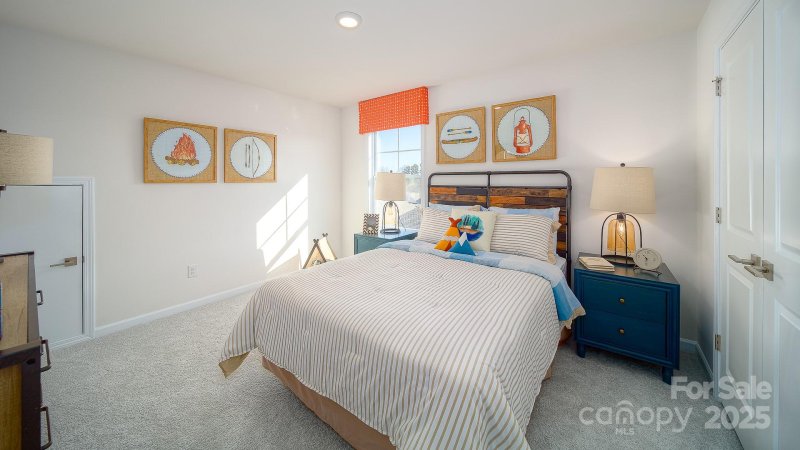 Property image 4 at 9 Thornberry Road, Hendersonville, NC 28792