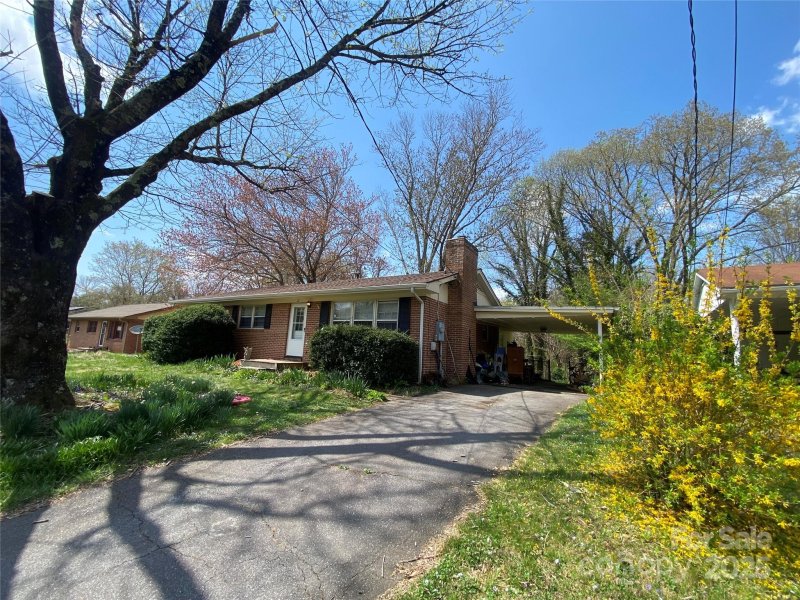 Property image 2 at 21 Birchwood Lane, Asheville, NC 28805