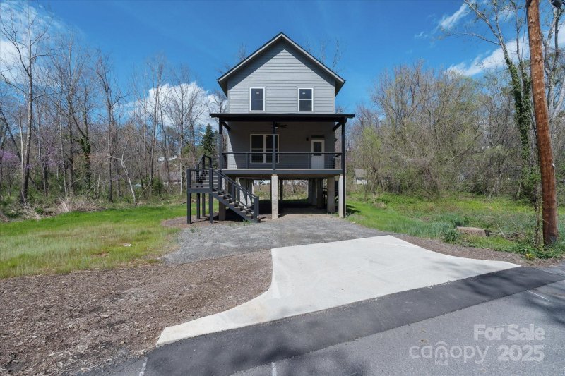 Property image 3 of 14 Whitson Road in Arco Gardens, Asheville, NC 28805