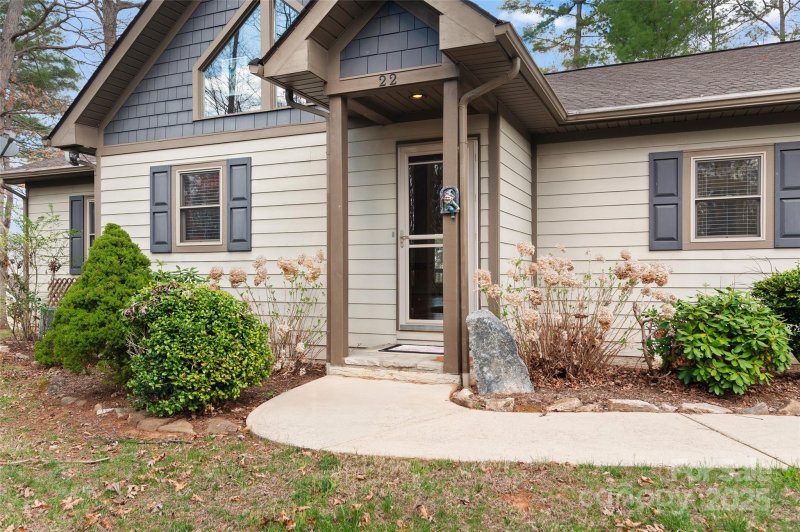 Property image 4 at 22 Critter Trail, Clyde, NC 28721