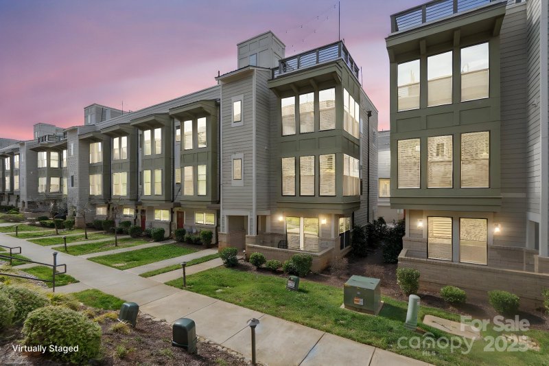 Property image 2 at 324 Uptown West Drive, Charlotte, NC 28208