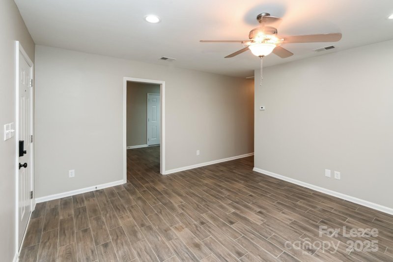 Property image 4 at 10205 Arbordale Avenue, Charlotte, NC 28215