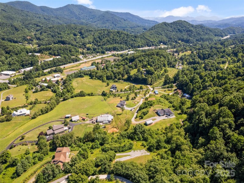 Property image 4 at 140 Sour Apple Lane, Waynesville, NC 28786