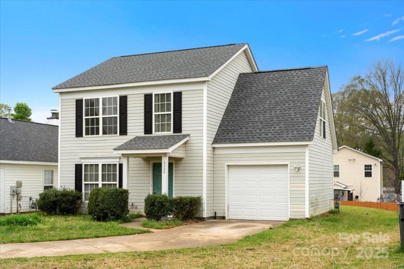 Property image 2 at 3320 Alderknoll Court, Charlotte, NC 28216