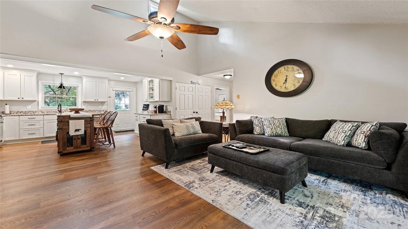 Property image 3 at 120 Blue Jay Loop, Maggie Valley, NC 28751