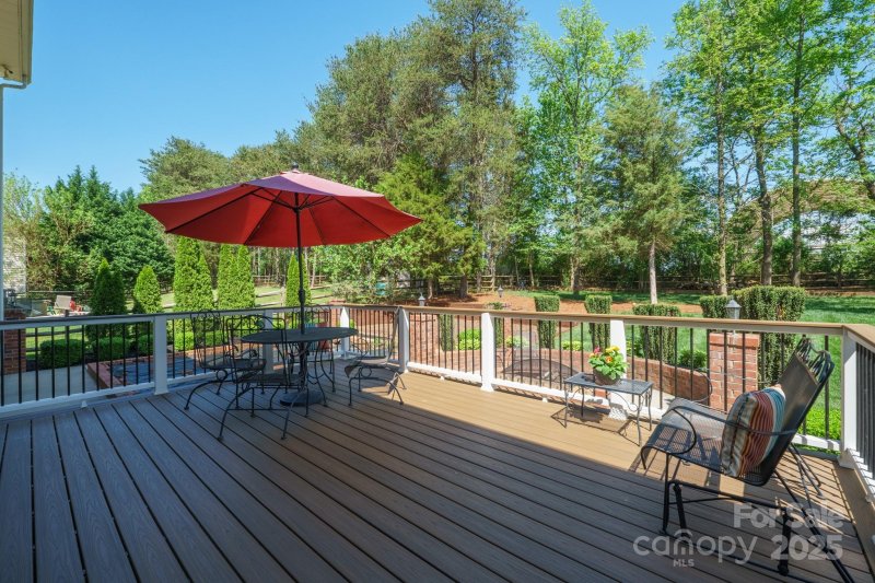 Property image 4 at 202 Weeping Spring Drive, Mooresville, NC 28115