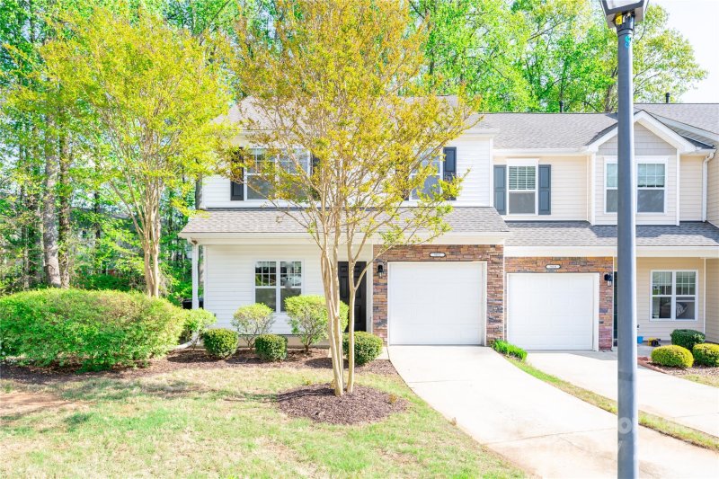 Property image 2 at 162 Limerick Road, Mooresville, NC 28115