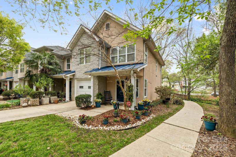 Property image 2 at 3414 Chagall Court, Charlotte, NC 28205