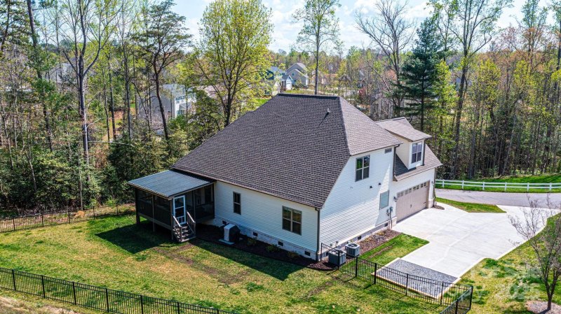 Property image 4 at 112 Whitman Court, Taylorsville, NC 28681