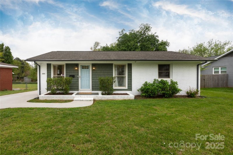 Property image 2 at 4244 Donnybrook Place, Charlotte, NC 28205