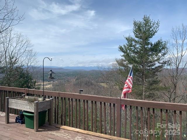 Property image 4 of 1474 Holiday Drive in BLUE RIDGE ESTATES, Hendersonville, NC 28739