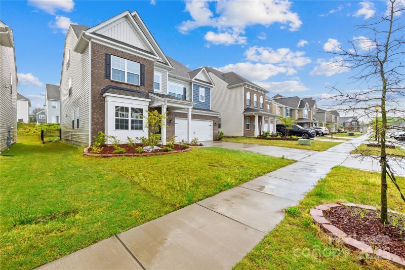 Property image 2 at 14924 Nichols Hall Drive, Charlotte, NC 28273