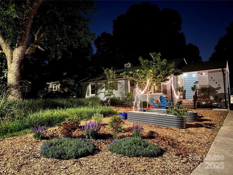 Property image 2 at 3443 Airlie Street, Charlotte, NC 28205