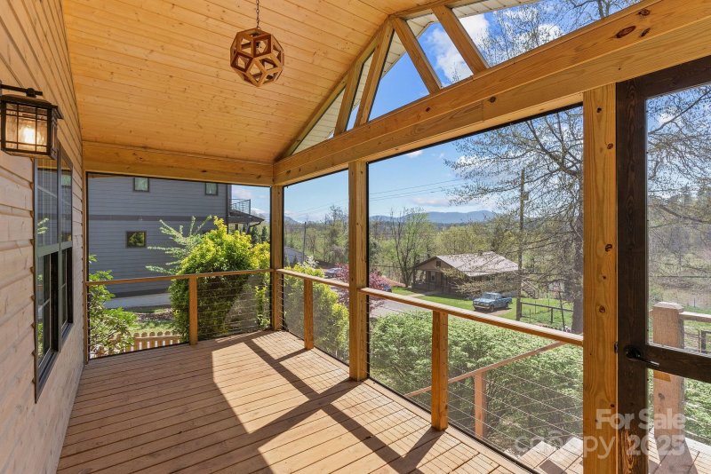 Property image 2 at 124 Joyner Avenue, Asheville, NC 28806