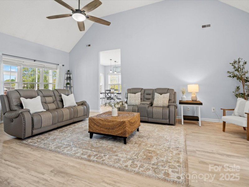 Property image 4 at 621 Summey Farm Drive, Dallas, NC 28034