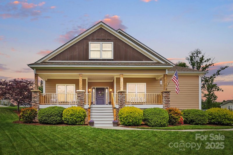 Ruby Ridge, Oakboro Community