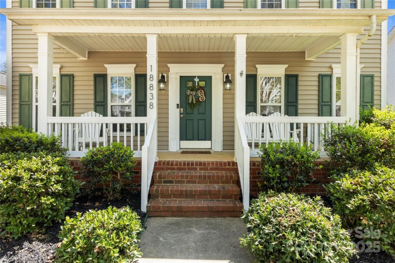 Property image 3 at 18838 Oakhurst Boulevard, Cornelius, NC 28031