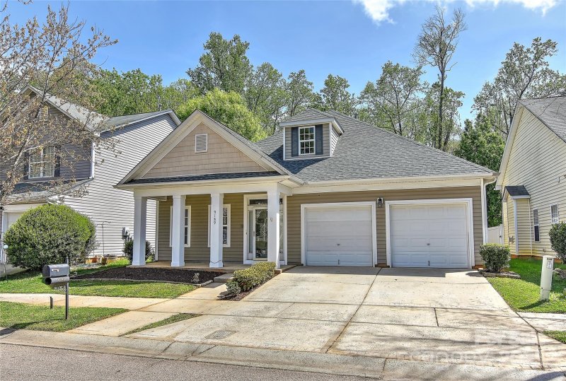 Property image 2 at 9189 Glenashley Drive, Cornelius, NC 28031