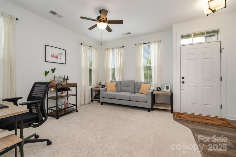 Property image 4 at 791 Seigle Point Drive, Charlotte, NC 28204