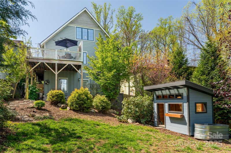 Property image 2 of 123 Brucemont Circle in West Asheville, Asheville, NC 28806