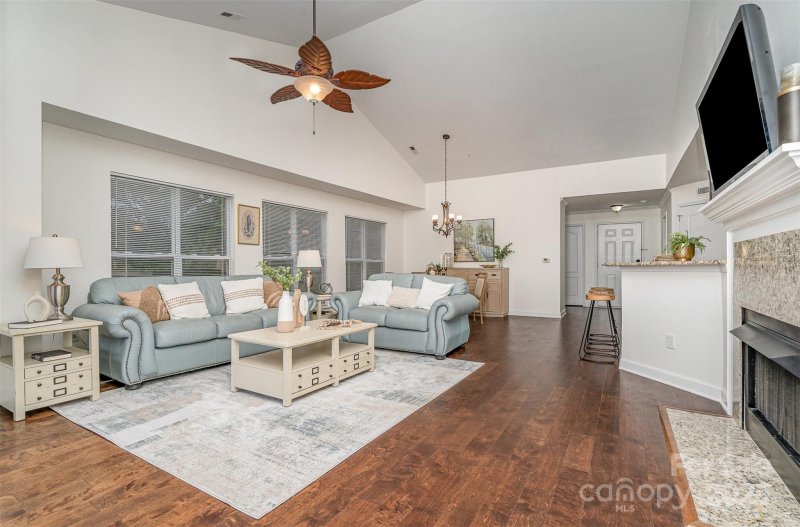 Property image 5 of 18643 Harborside Drive in Harborside, Cornelius, NC 28031