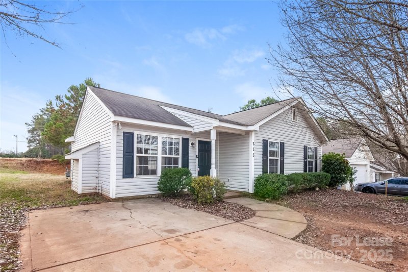Property image 3 at 235 Kingville Drive, Charlotte, NC 28213