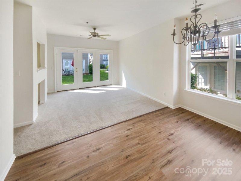 Property image 3 at 6525 Soapstone Drive, Charlotte, NC 28269