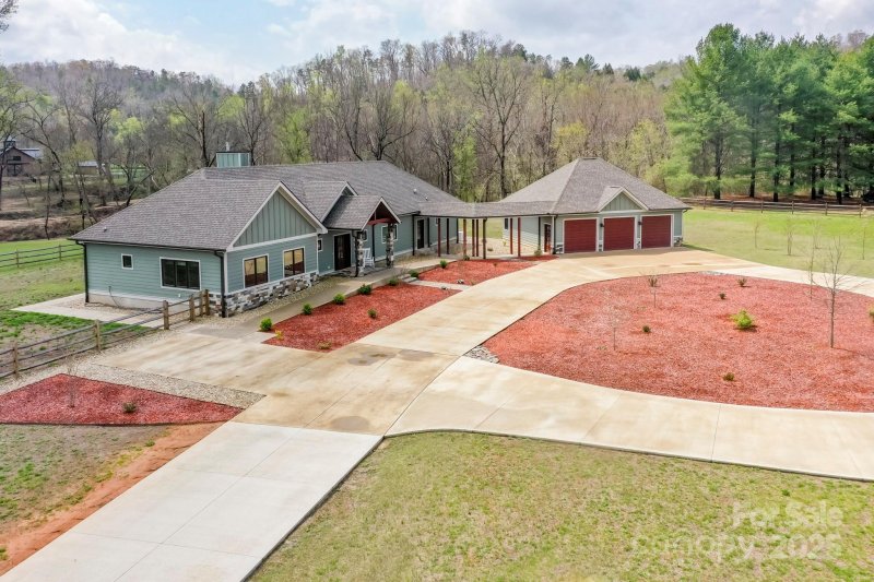 Property image 3 of 118 Mcowenben Pass in Twelve Mile Post, Lake Lure, NC 28746