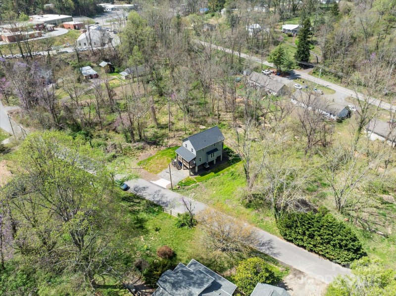 Property image 5 at 10 Whitson Road, Asheville, NC 28805