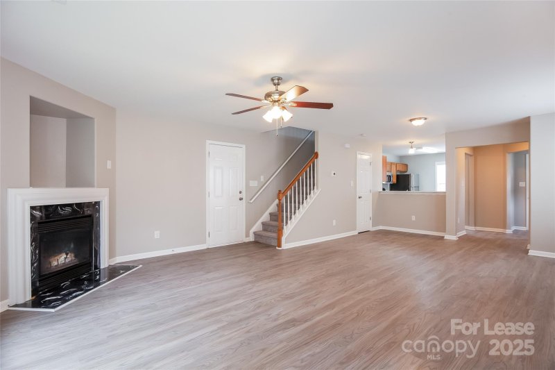 Property image 5 at 2639 Oasis Lane, Charlotte, NC 28214