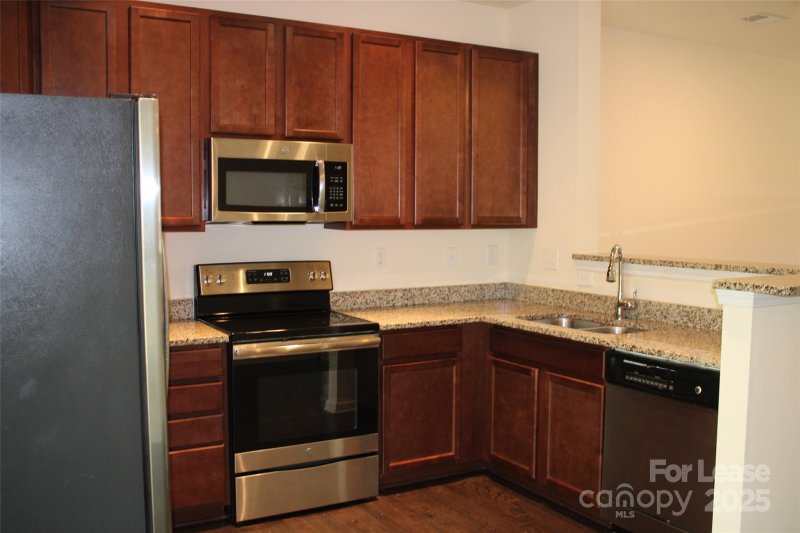 Property image 2 at 8341 Summerford Drive, Charlotte, NC 28269